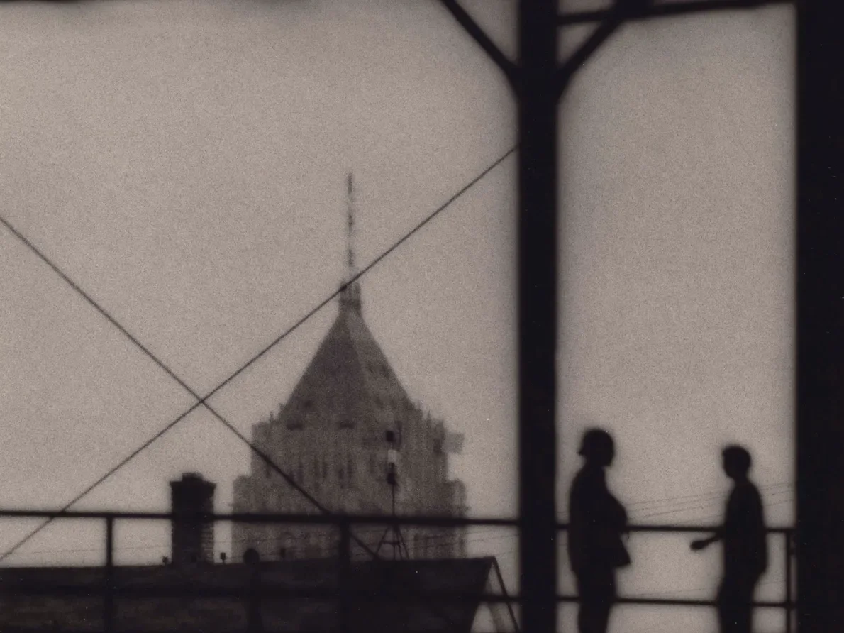 "City Figures," 2000, Russ Marshall, American; gelatin silver print.