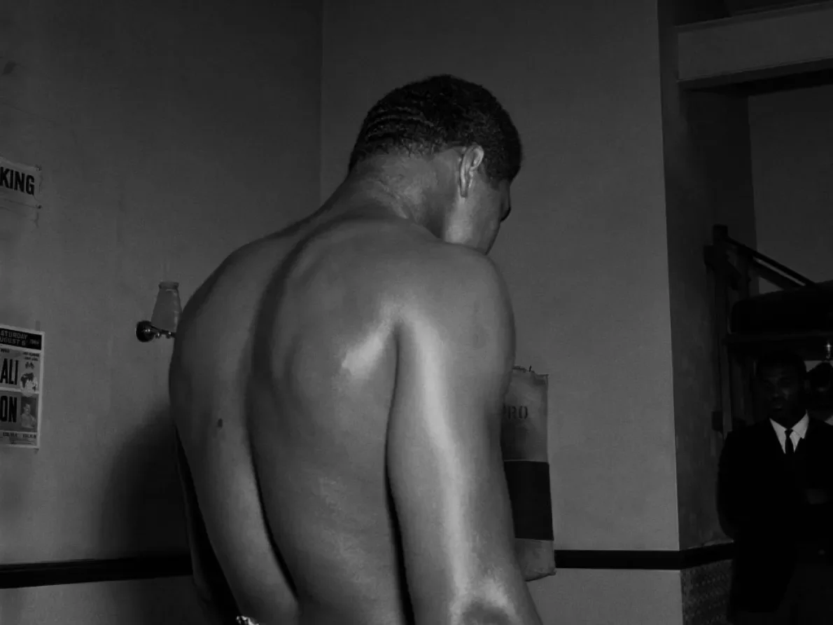 James Barnor (Ghana, b. 1929). Muhammad Ali preparing for his fight against Brian London, 1966 (printed 2010–20). Gelatin silver print. Galerie Clémentine de la Féronnière, Paris. © James Barnor, courtesy Galerie Clémentine de la Féronnière, Paris.